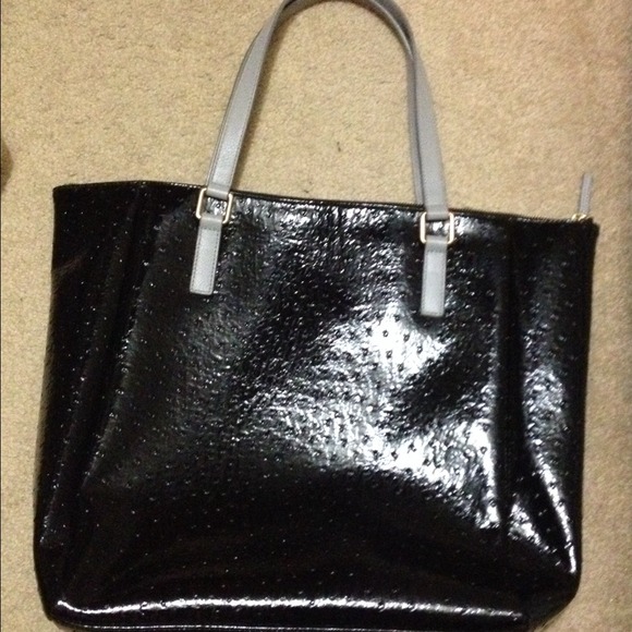 Marc by Marc Jacobs Take Me Ozzie Tote in Black - Picture 3 of 3