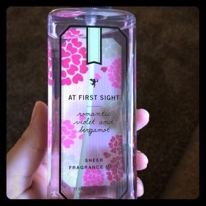 🚫SOLD🚫Victoria's Secret sheer fragrance mist