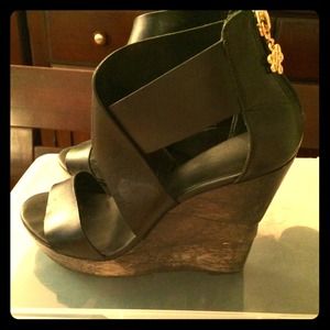 DVF Opal Sandals!!! Size 6.5! Priced to Sell🔥🔥🔥