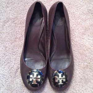 Tory Burch leather Amy pumps