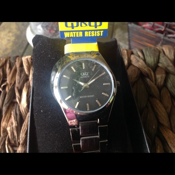 ON SALE through Dec 24th Q&Q by Citizen New Watch