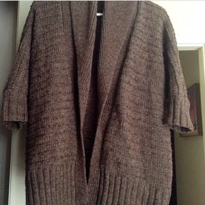 Mid arm cardigan