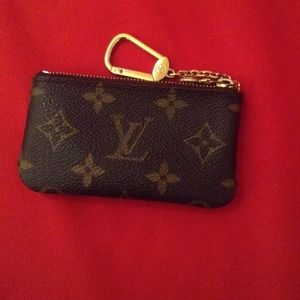 SOLD AUTHENTIC LOUIS VUITTON MONOGRAM CLES