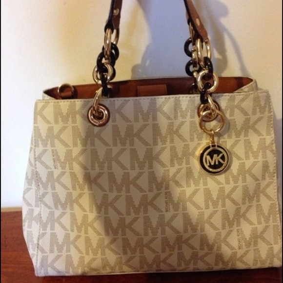 Michael Kors Cynthia