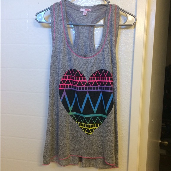 ❌Sold on vinted❌Gray heart tank top - Picture 1 of 2