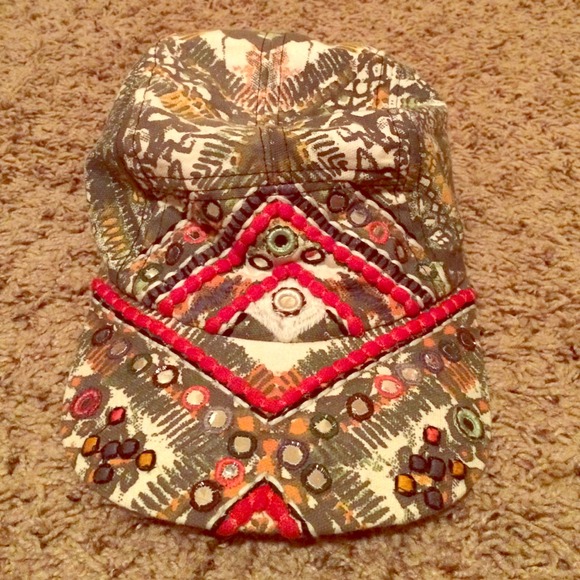 5 panel - Picture 1 of 2
