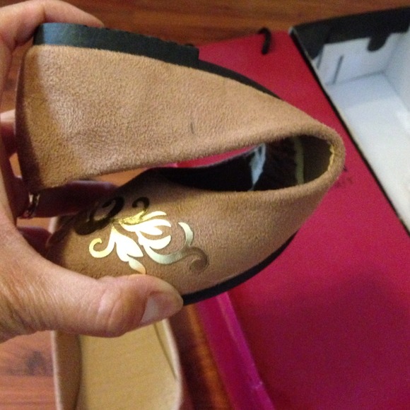 New very comfortable everyday size 39 - Picture 4 of 4