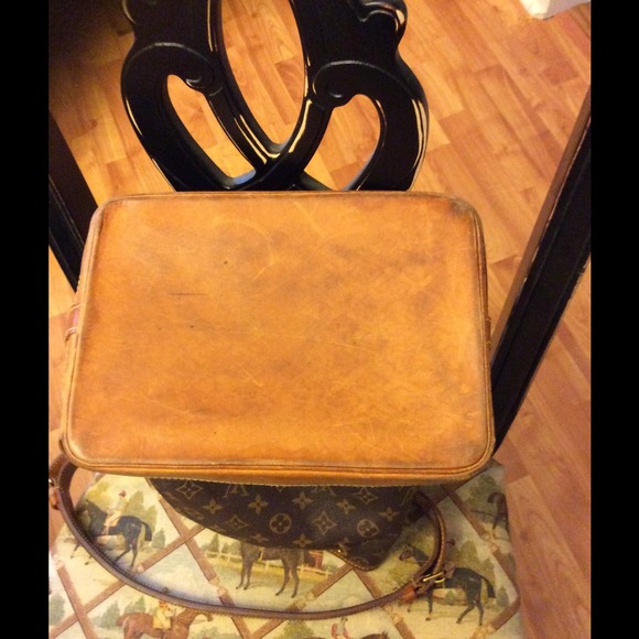 Authentic LV large drawstring vintage bag $275 - Picture 3 of 4