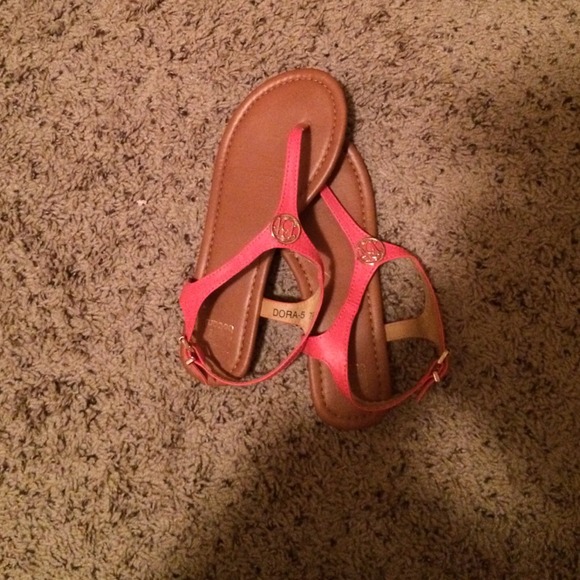 betani sandals - Picture 1 of 2