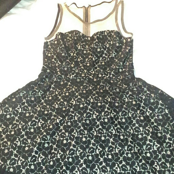 Lace/see threw skater dress rly cute - Picture 2 of 4