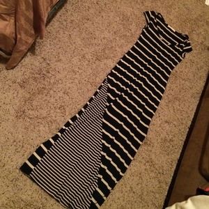 navy blue and créme maxi dress