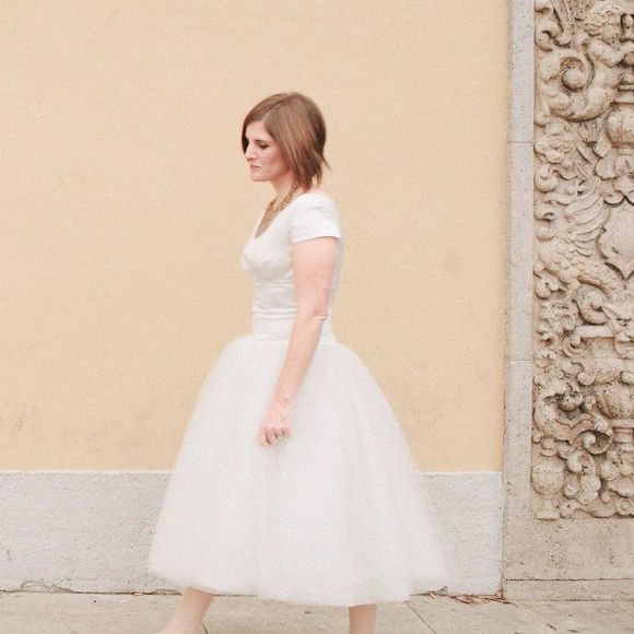 Dresses & Skirts - Vintage Tea-length wedding dress