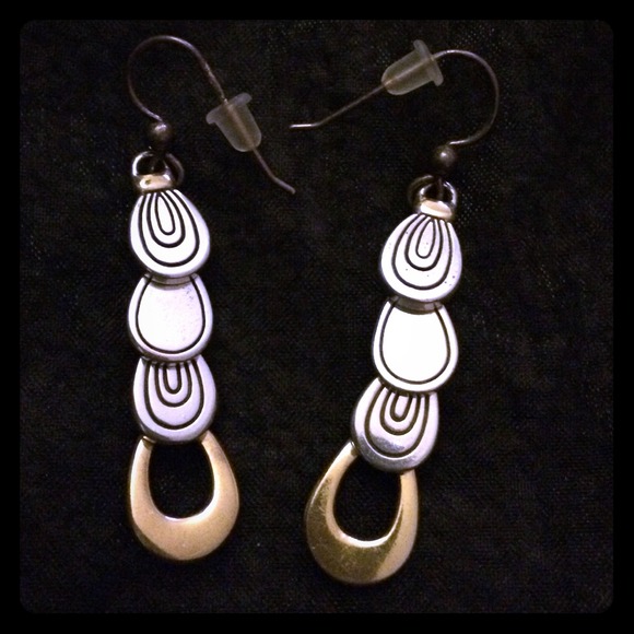 Earrings q gold n silver accent