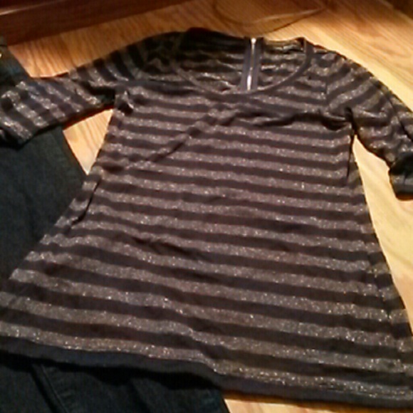 Navy and gold striped top. - Picture 2 of 4