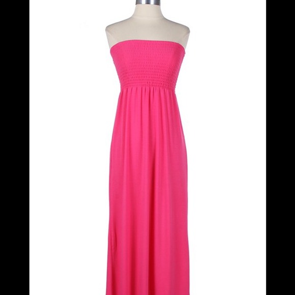 🎀🎀Fuchsia smocked maxi 💋 $15 bundle add-on item - Picture 3 of 3