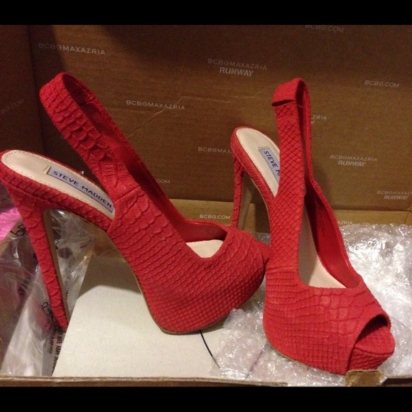 Steve Madden slingback heels (NWT)