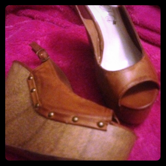 Super cute wedges