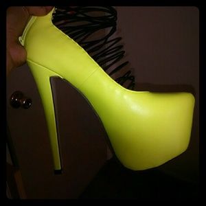S boutique heels