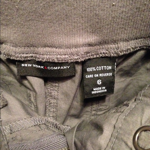 SOLD!! New York & Co Grey cargo pants - Picture 3 of 3
