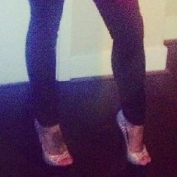 Giuseppe Zanotti Python Denny Peep Toe Pump - Picture 3 of 3