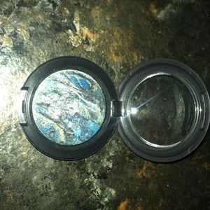 Mac mineralize eyeshadow