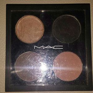 AUTHENTIC MAC EYESHADOW QUAD PALETTE NEUTRAL