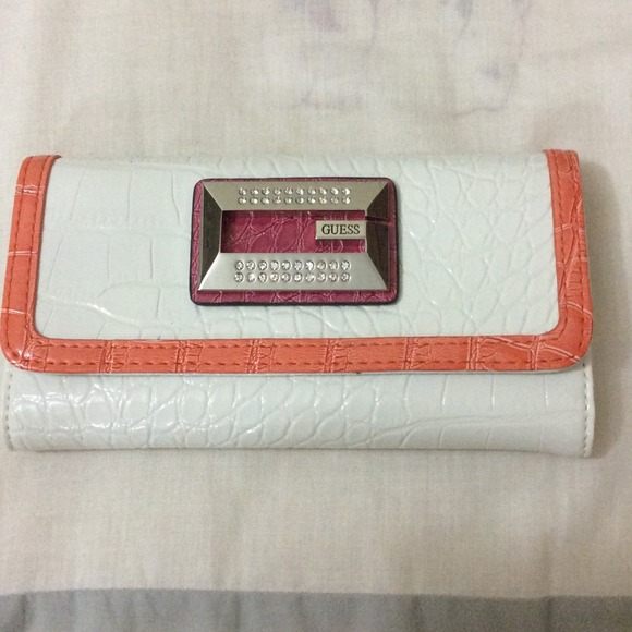 Guess Long wallet