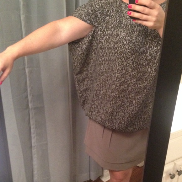 Ann Taylor Loft Blouse NWOT - Picture 3 of 3