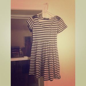 Black and White Striped Short Sleeve Dress