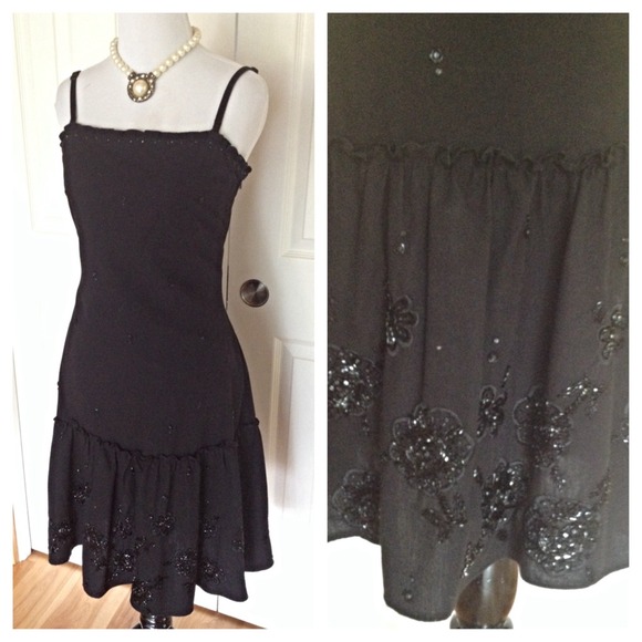 Anthropologie Dresses & Skirts - Anthropologie Lithe beaded dress