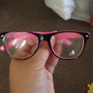 Black and pink glasses