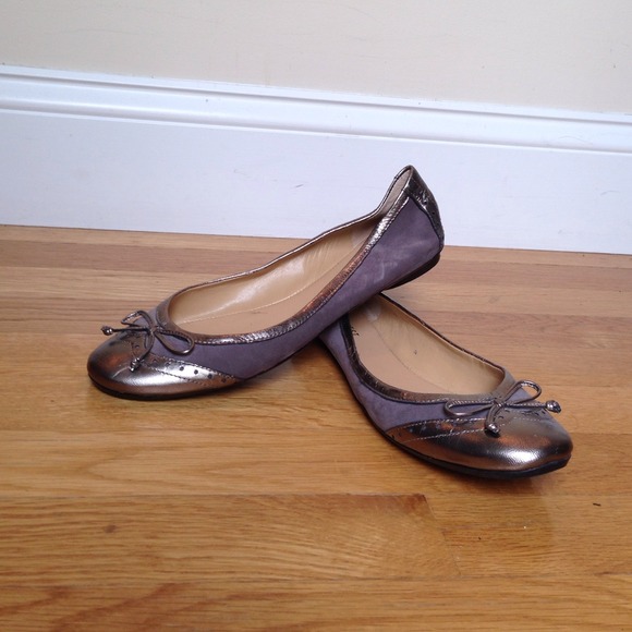 Nine West Metallic and Grey flats