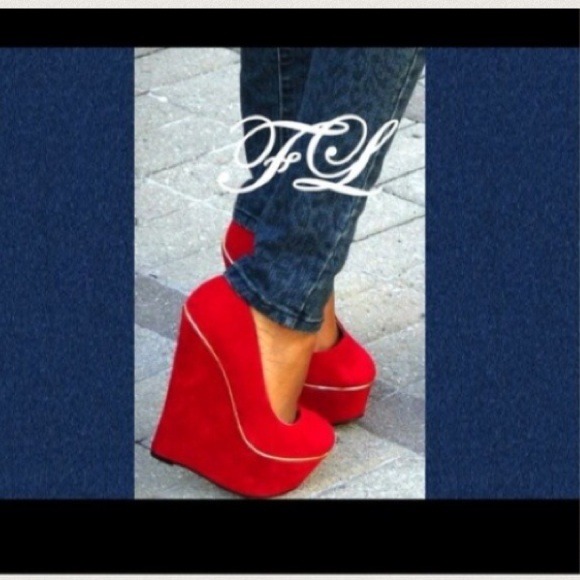 Ruby Red Wedges