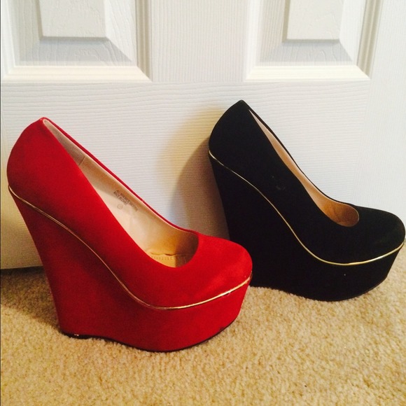 Ruby Red Wedges - Picture 2 of 2