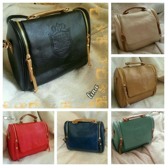 Boookmark my closet! @emmyrawrs - Picture 3 of 4