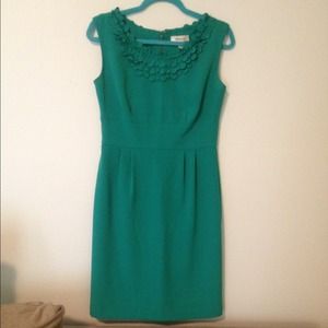 GREEN dress!!