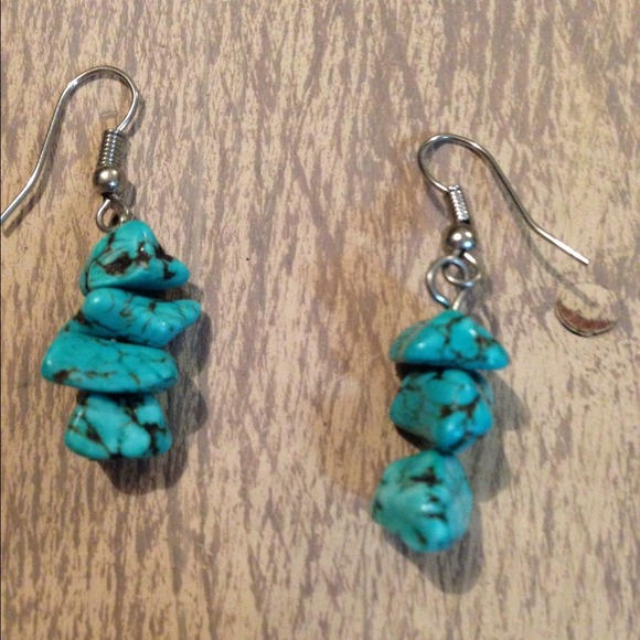 Turquoise cross necklace - Picture 3 of 3