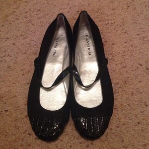 Gianni Bini Black Flats