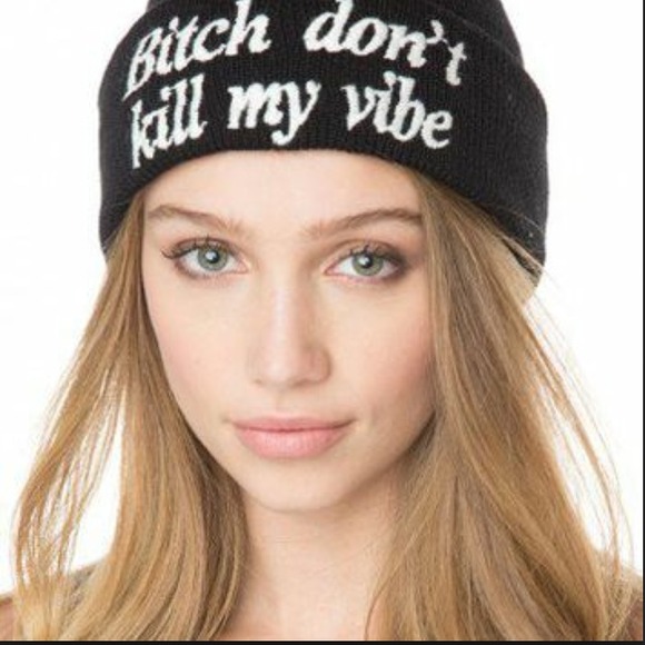 🎀 TRADED 🎀Brandy Melville beanie !!