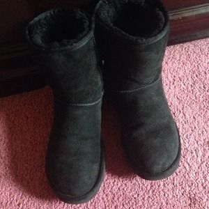 BLack uggs
