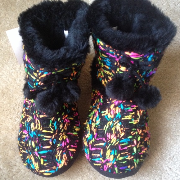 Never worn Steve Madden slipper boots! - Picture 1 of 3