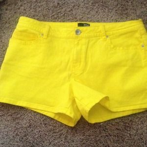 Lemon Yellow ANA Shorts NWTS!