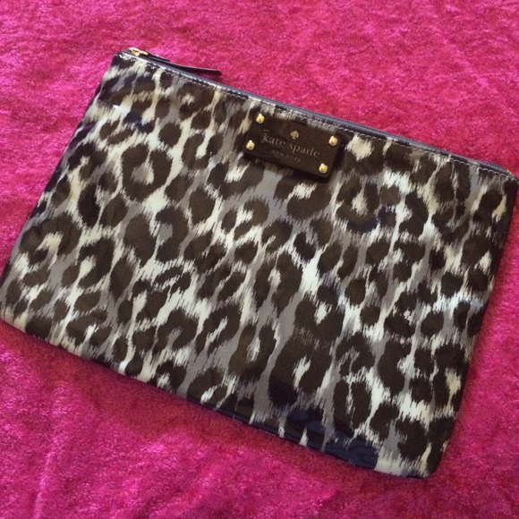 kate spade Clutches & Wallets - ♠️💯 GENUINE KATE SPADE CLUTCH/POUCH💯♠️