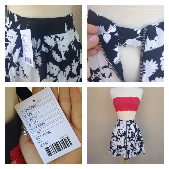 White skater skirt - Picture 3 of 3