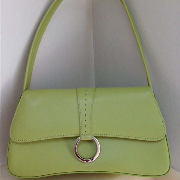 SOLD--Beautiful bright green leather handbag