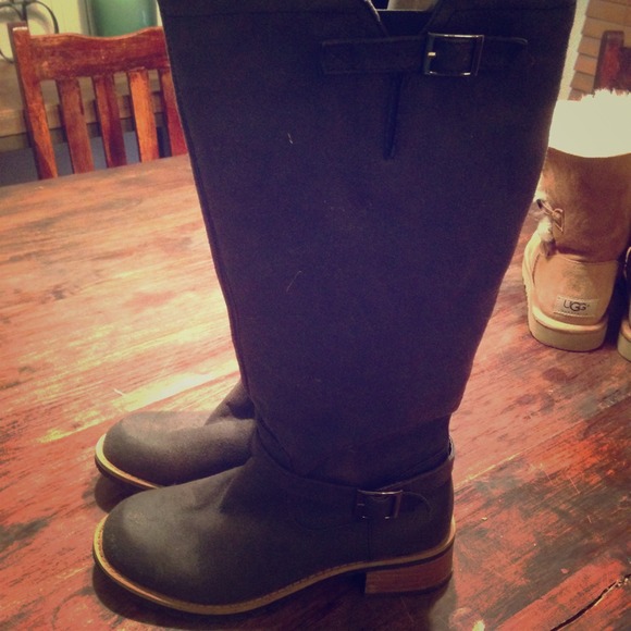 Black riding boots
