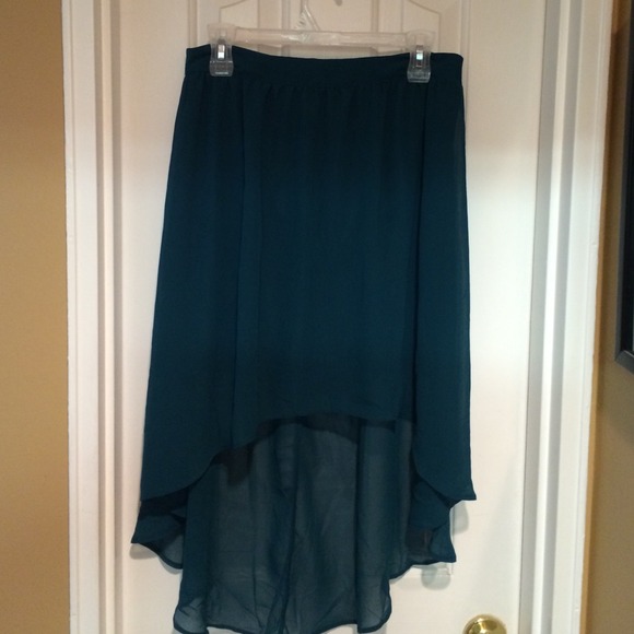 High low skirt in dark green