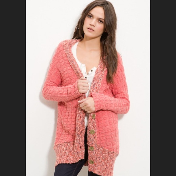 SOLD 👊Long pink free people cardigan