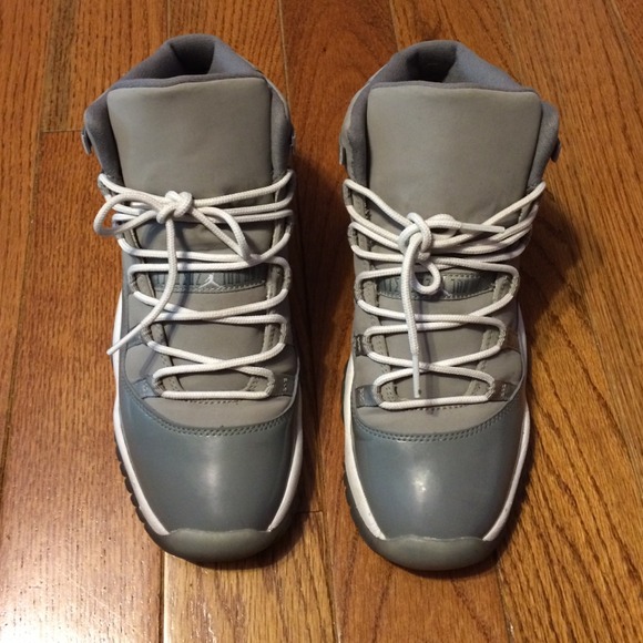 💯 authentic cool grey 11's