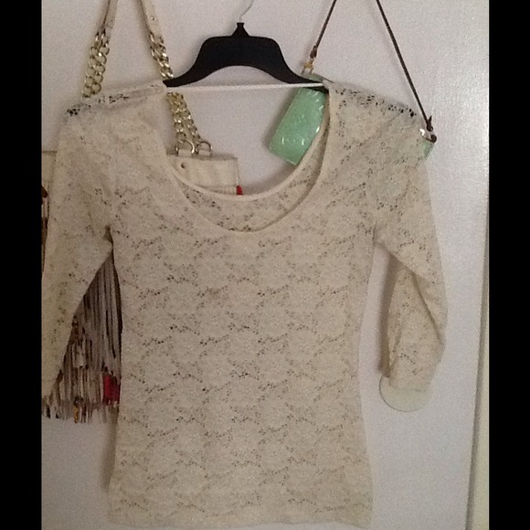 Lace top! - Picture 2 of 3